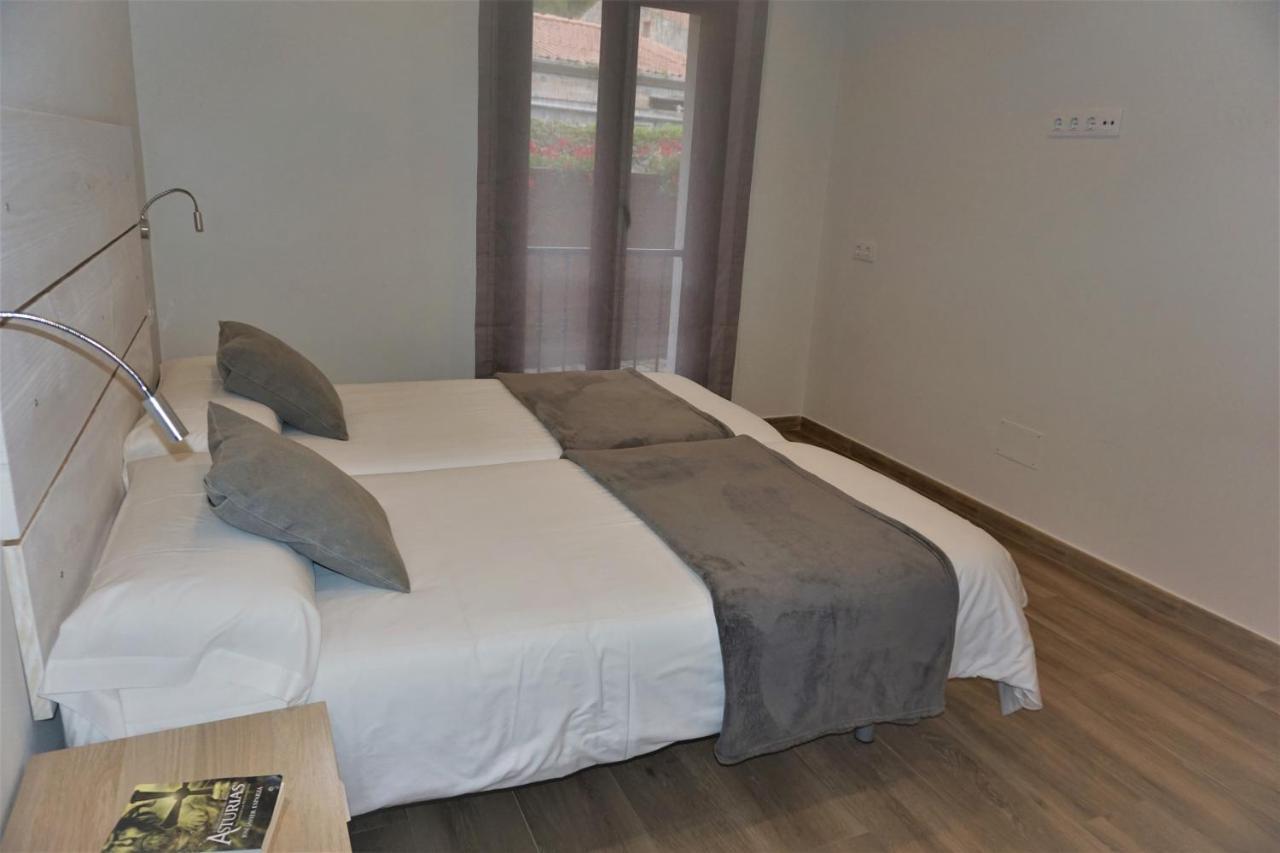 Apartamentos La Playina Llanes Zewnętrze zdjęcie