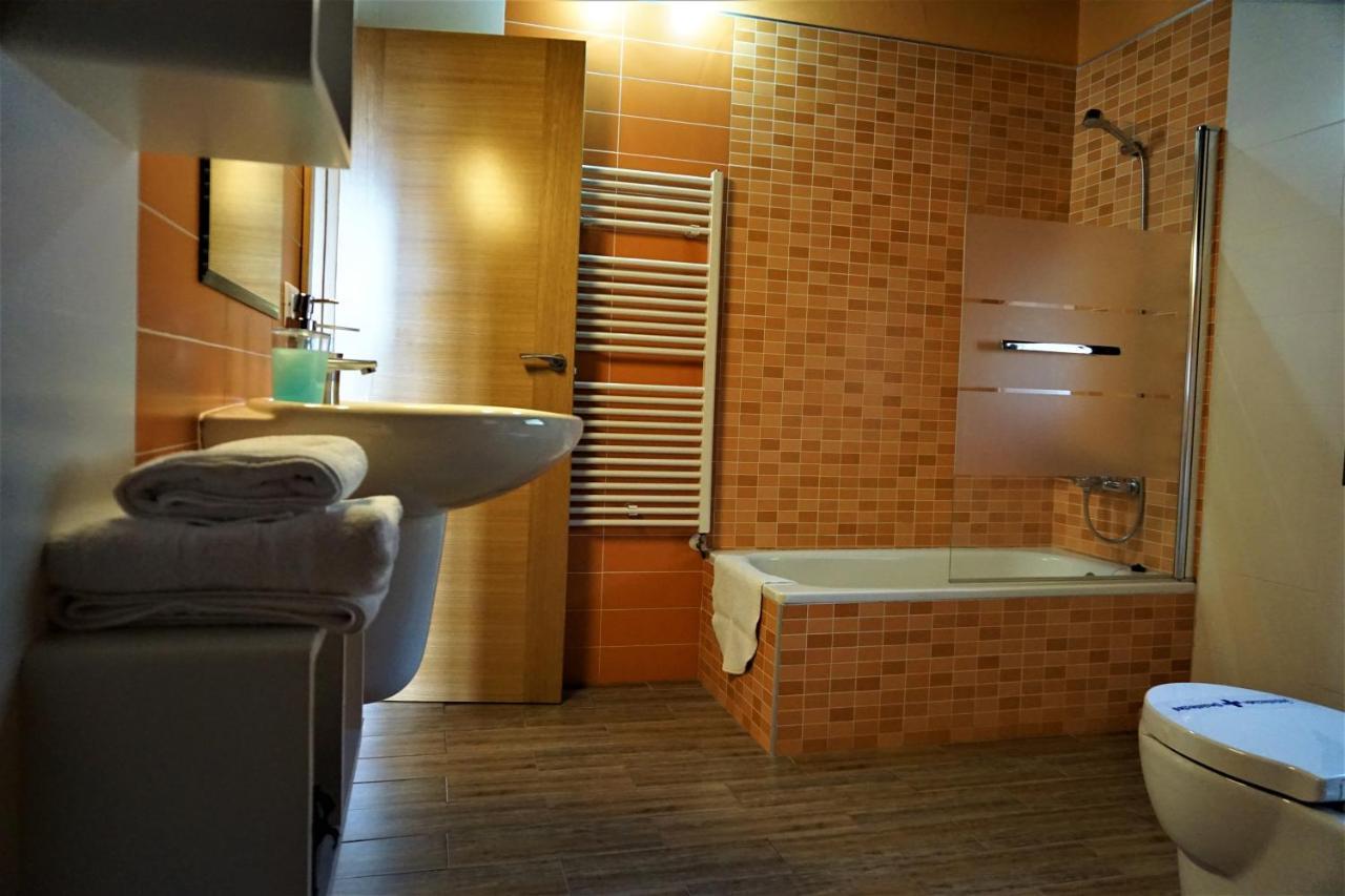 Apartamentos La Playina Llanes Zewnętrze zdjęcie